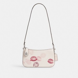 Women Coach Penn With Lip Print Shoulder Bags Multicolor | CA_CH12007