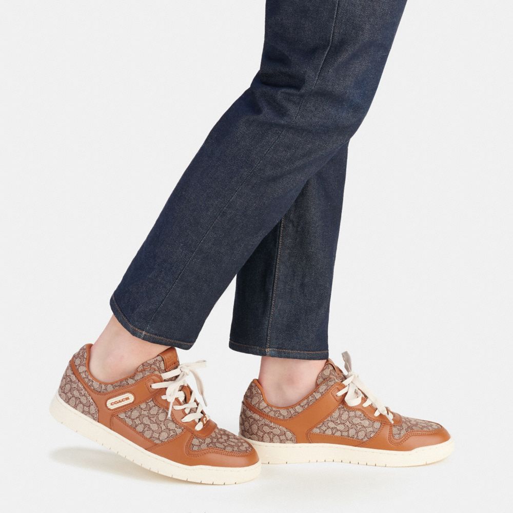 Men Coach C201 In Micro Signature Jacquard Burnished Amber Sneakers Brown | CA_CH57508