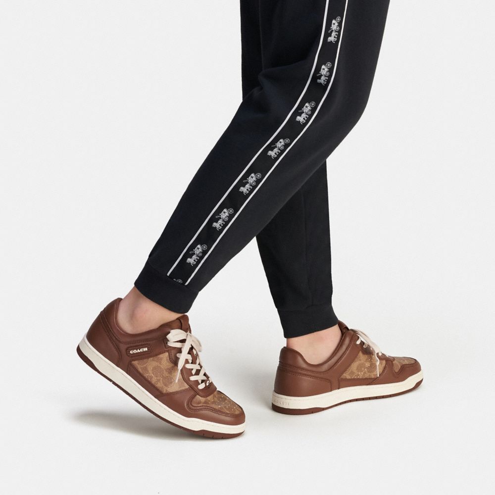 Men Coach C201 In Signature Sneakers Brown | CA_CH28051