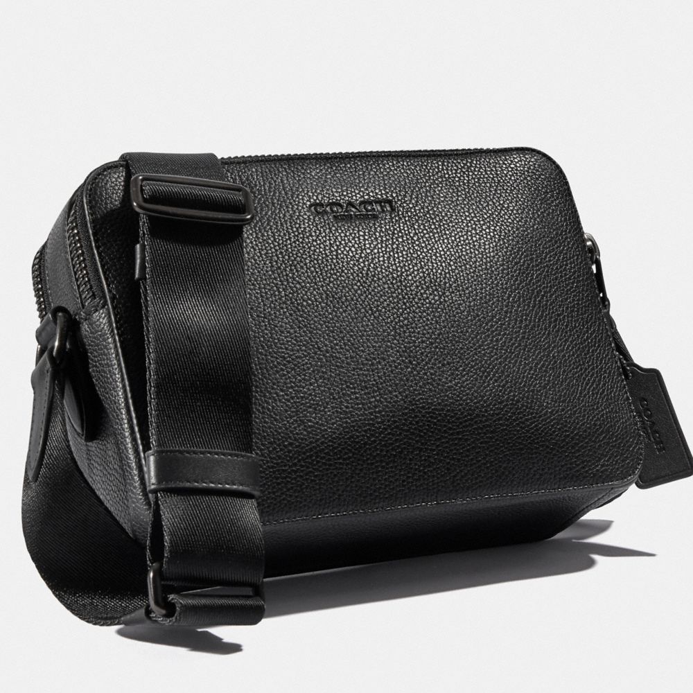 Men Coach Charter 24 Pebble Leather Crossbody Bags Black | CA_CH94637