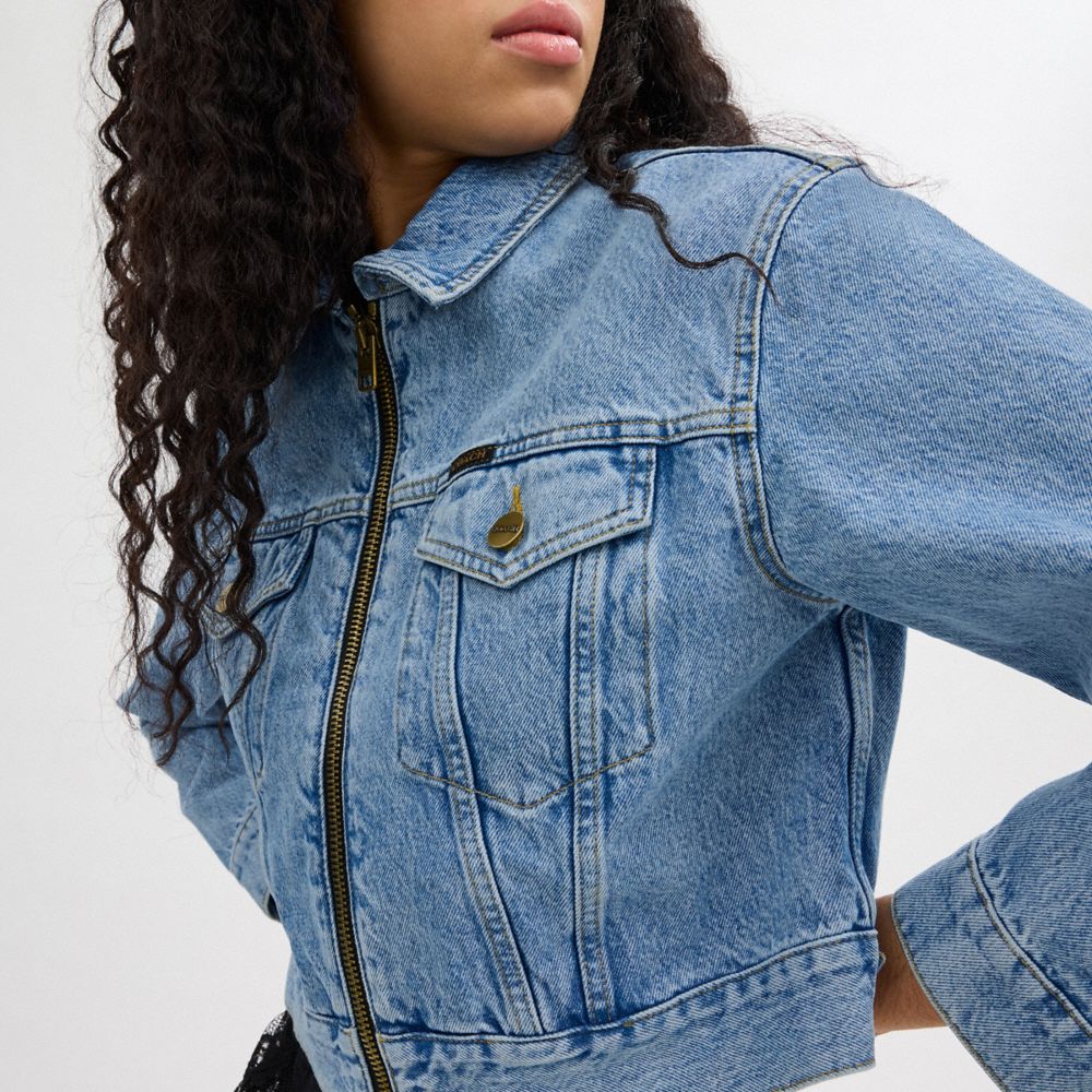 Women Coach Denim Crop In Organic Cotton Jackets Blue | CA_CH14135