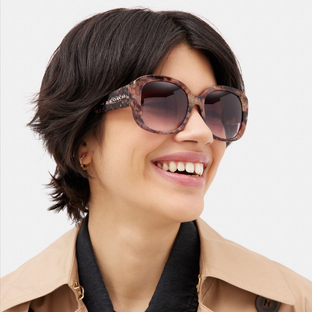 Women Coach Signature Oversized Square Sunglasses Purple | CA_CH15060